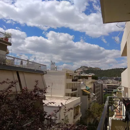 Elly's House In Apartament Atena